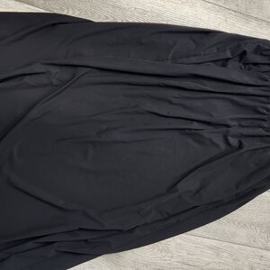 HALARA Breezeful High Waisted Split 2-in-1 Flowy Maxi Casual Skirt BLACK Large